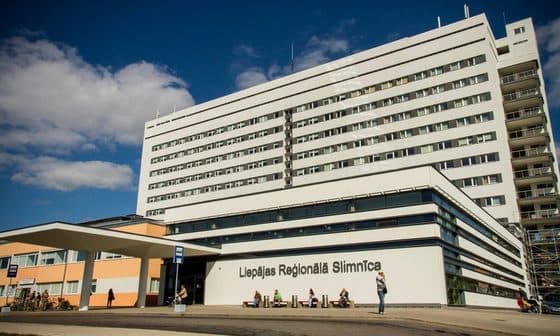 Liepājas reģionālas slimnīcas ēku pārbūve , teritorijas labiekārtojums un vienkāršotā atjaunošana